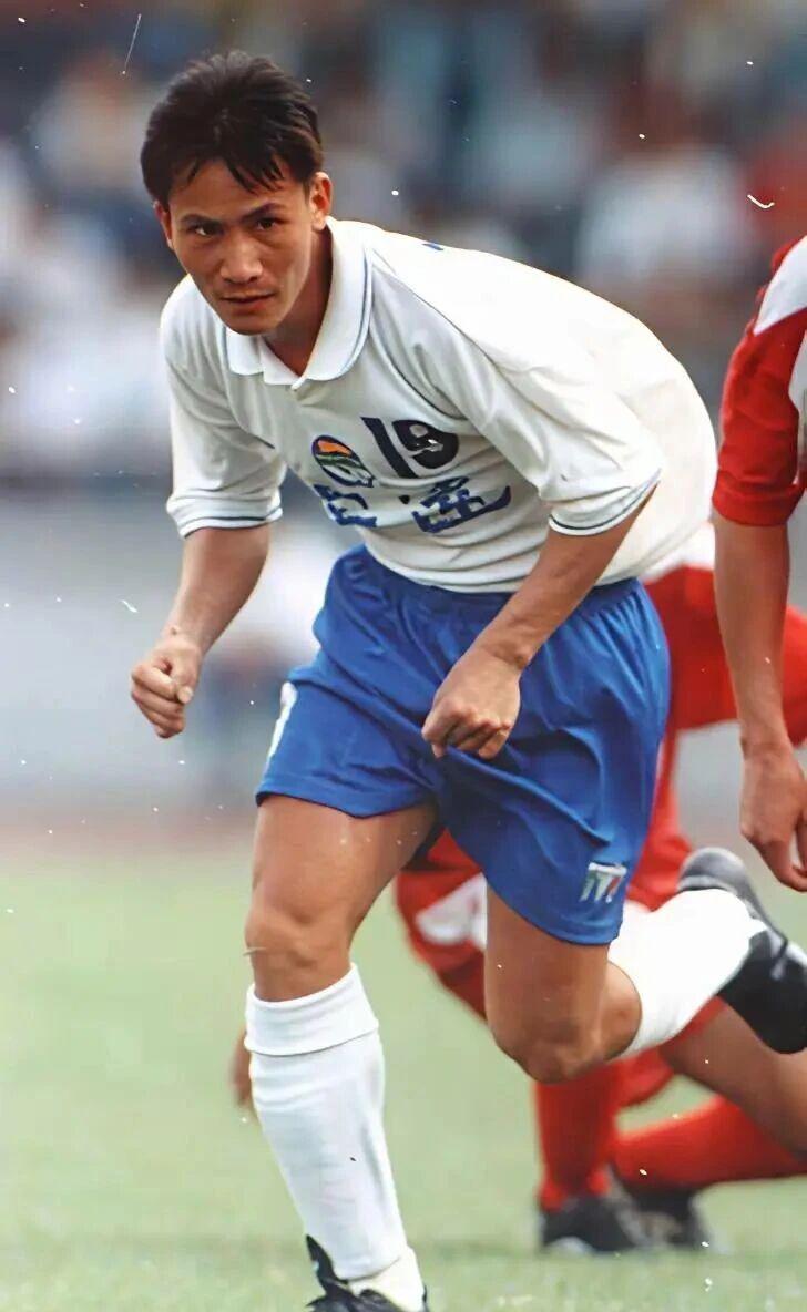 开云-广东队19朝元老，职业化元年宏远最佳射手，湛江吴川球员，李朝阳